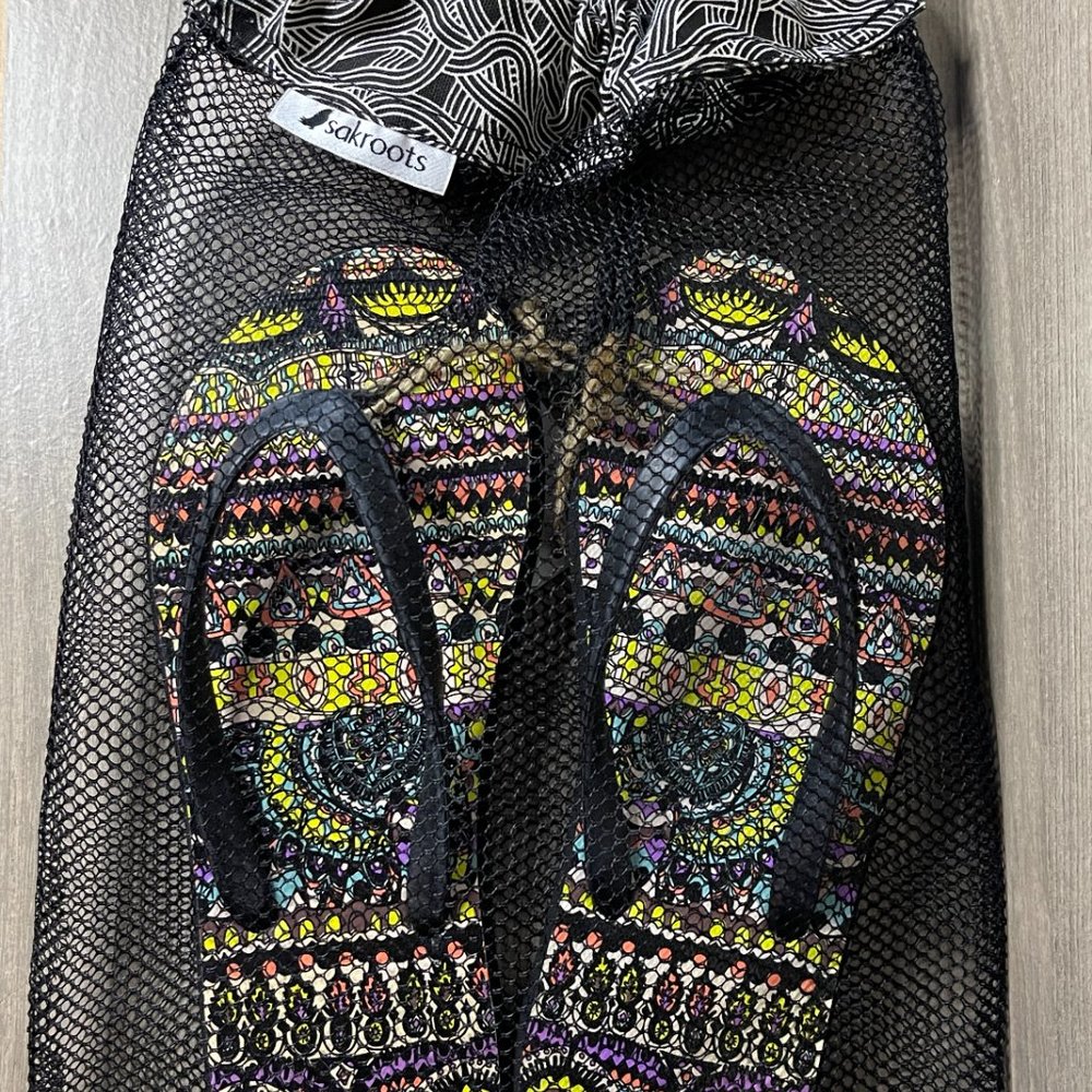 Sakroots Flip Flops Sandals & Mesh Bag NWT - Picture 4 of 5